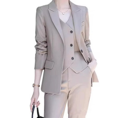 Women's Commuter Drape Suit