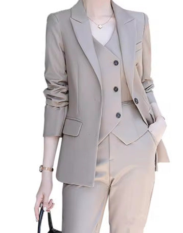 Women's Commuter Drape Suit